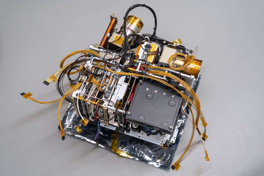 Cubesat-Electronics-Engineering-Electrical-wiring